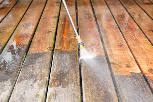 Garage Pressure Washing in Sauk City, WI